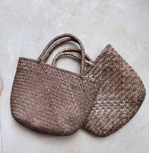 Load image into Gallery viewer, Small Rattan tote