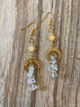 Load image into Gallery viewer, Moonshine quartz earrings