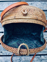 Load image into Gallery viewer, &quot;Lestari&quot; - Round rattan bag