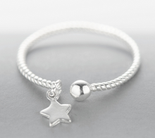 Load image into Gallery viewer, Adjustable silver Dangling Star ring