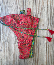 Load image into Gallery viewer, Stevie reversible top Red/ Green