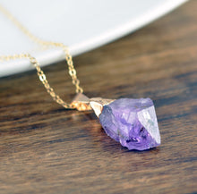 Load image into Gallery viewer, Amethyst Arrowhead Pendant Charm