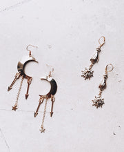 Load image into Gallery viewer, Sun Goddess earrings
