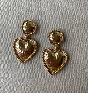 Strong heart earrings
