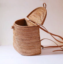 Load image into Gallery viewer, &quot;Mustica&quot; - Rattan Backpack Basket