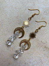 Load image into Gallery viewer, Moonshine quartz earrings