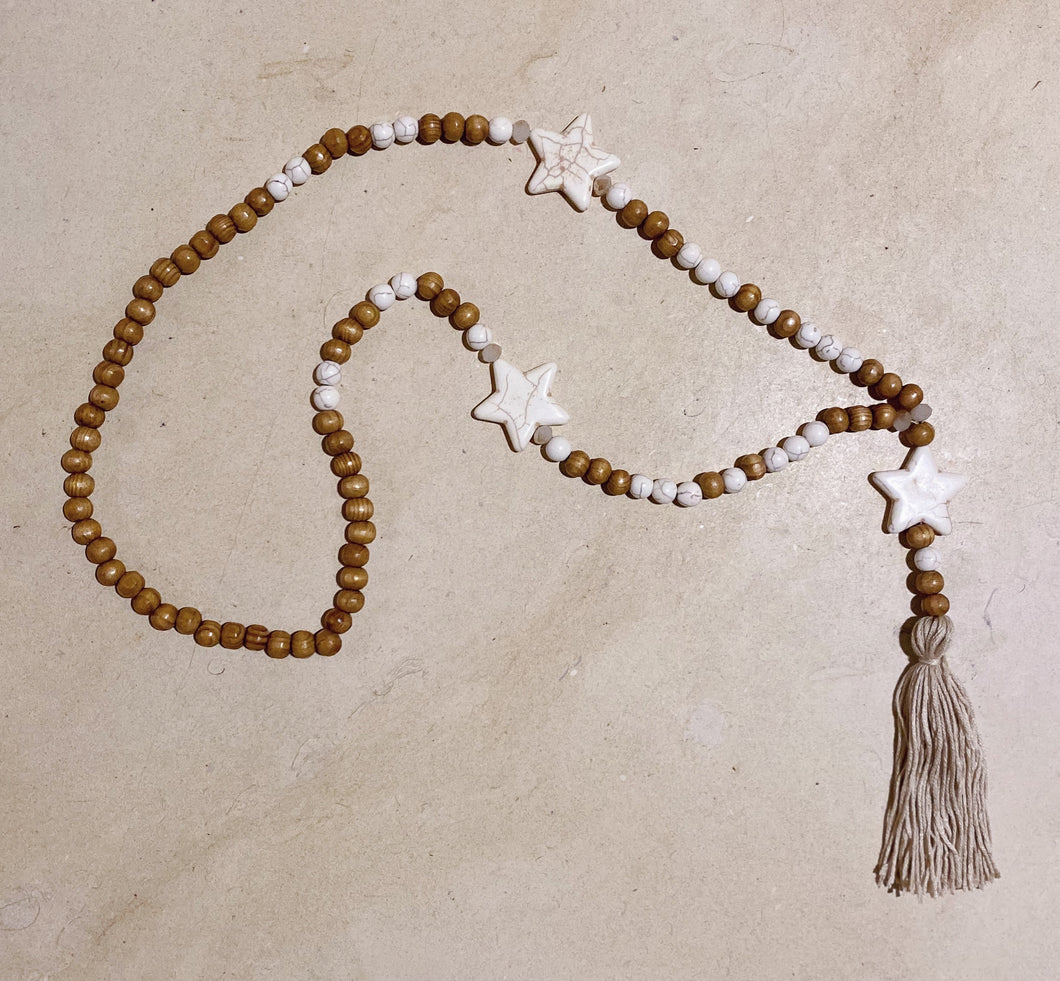 Howlite & Wood bead necklace