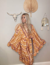 Load image into Gallery viewer, Goddess frill sleeve kimono